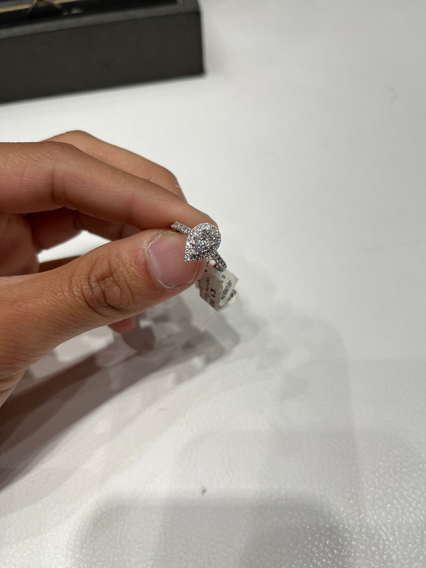 NEW 18CT White Gold 0.75 Diamond Cluster Ring Engagement Ring Wedding Ring Pear Shape Ring