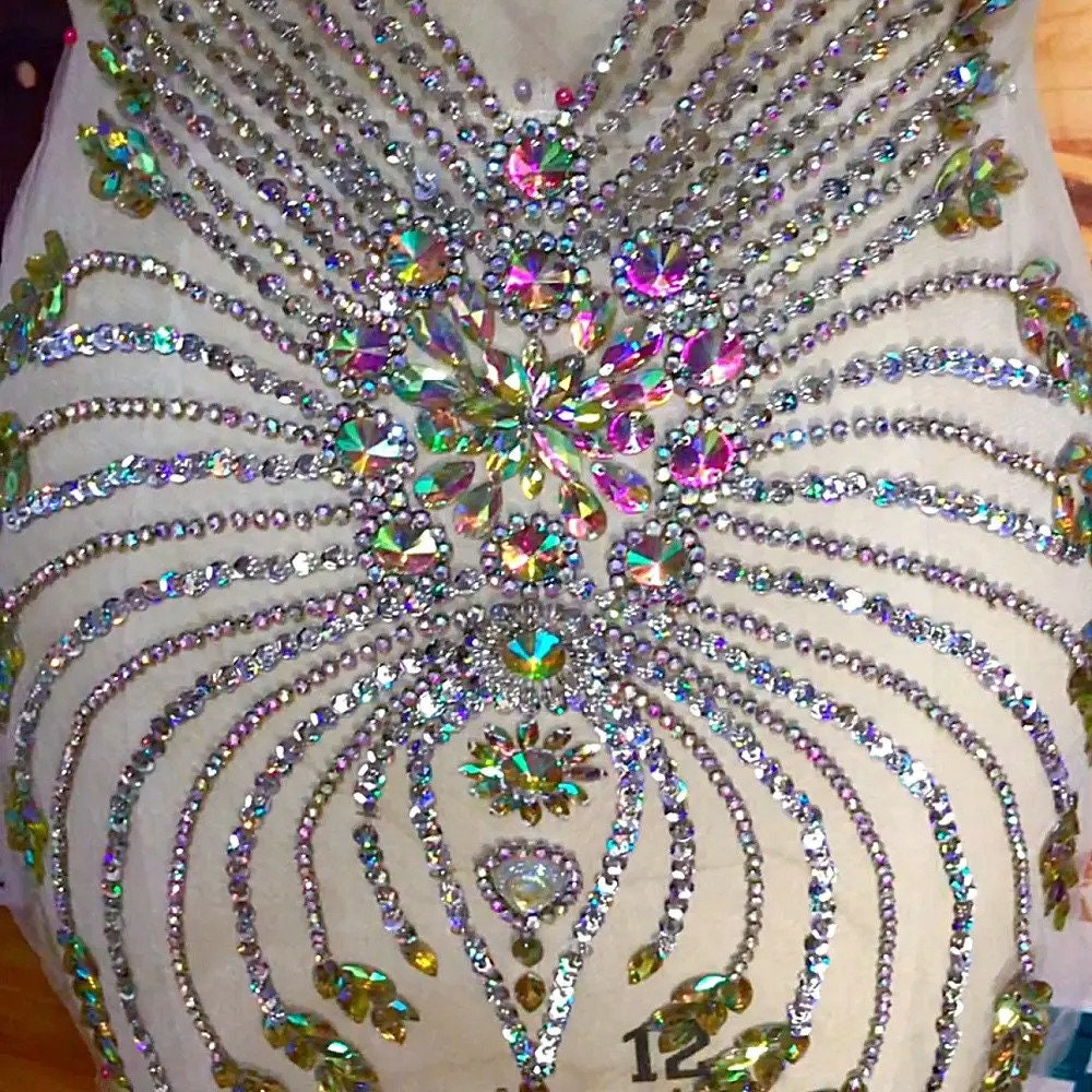 Hand Beaded 3D Sew On Clothing Costumes Wedding Rhinestones Crystals Stones Patch Patches Appliques For Wedding Dress Proms Bodice