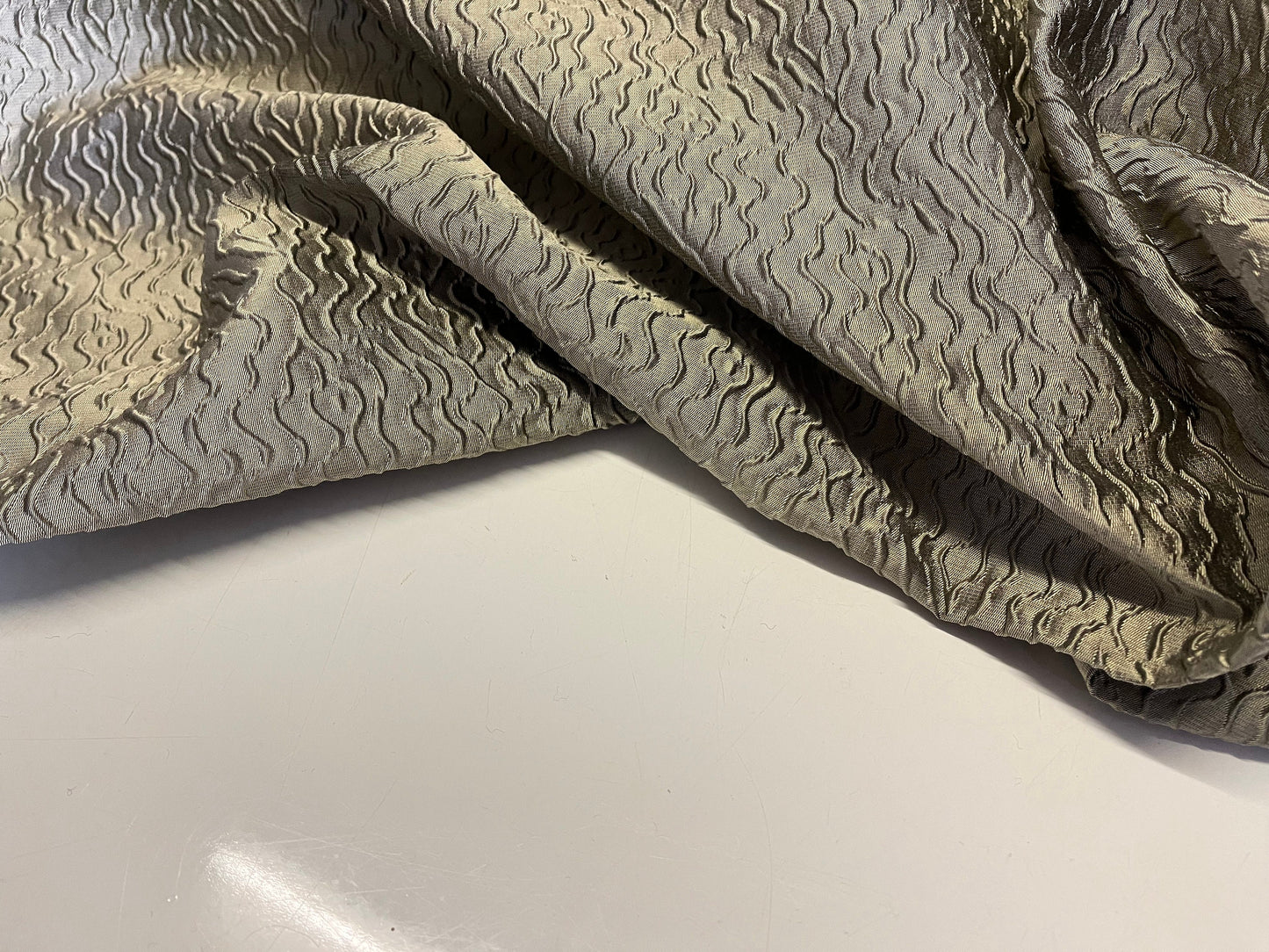 NEW High Class Pure Silk Shiny Jacquard Cloque Fabric