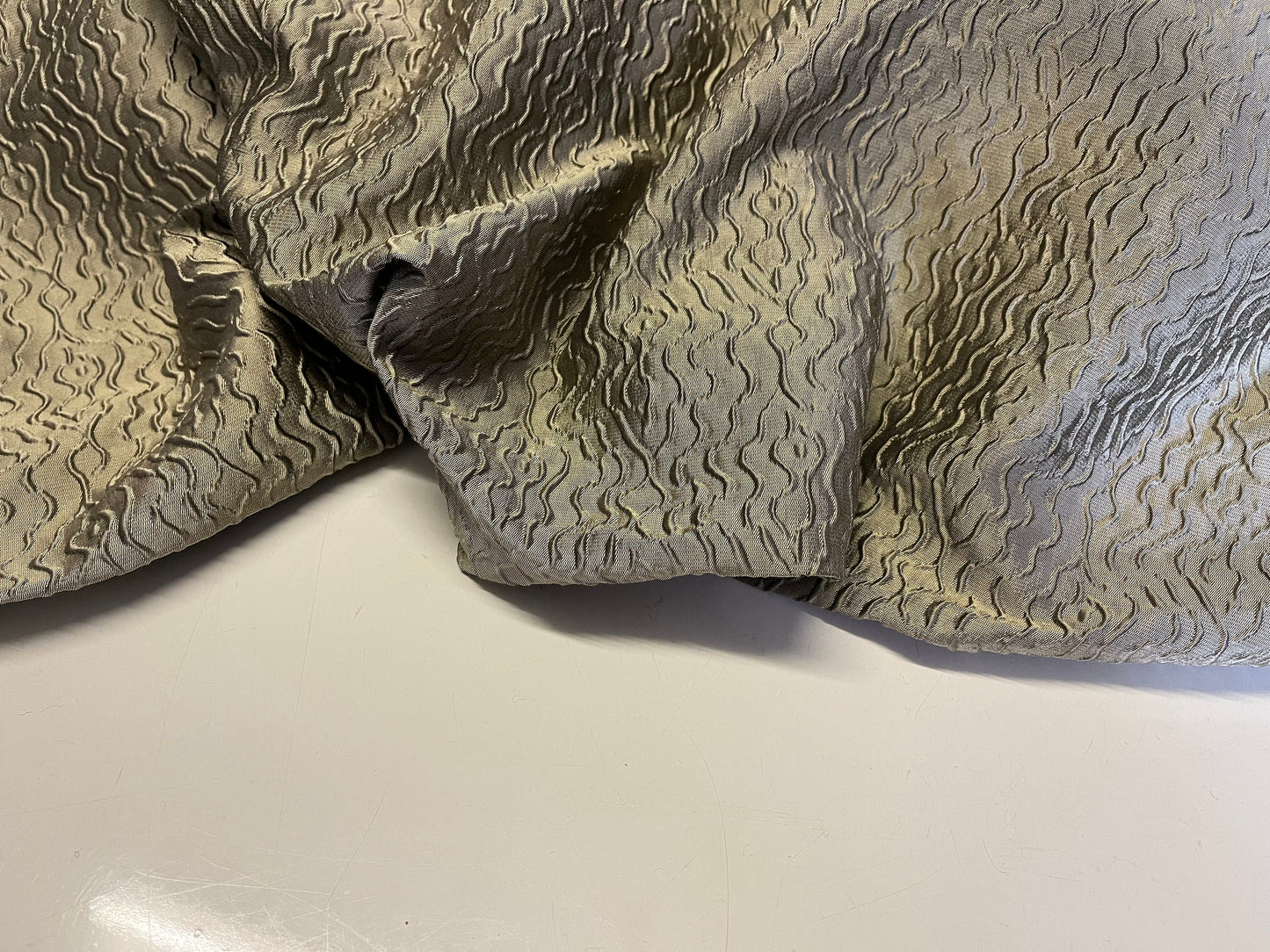 NEW High Class Pure Silk Shiny Jacquard Cloque Fabric