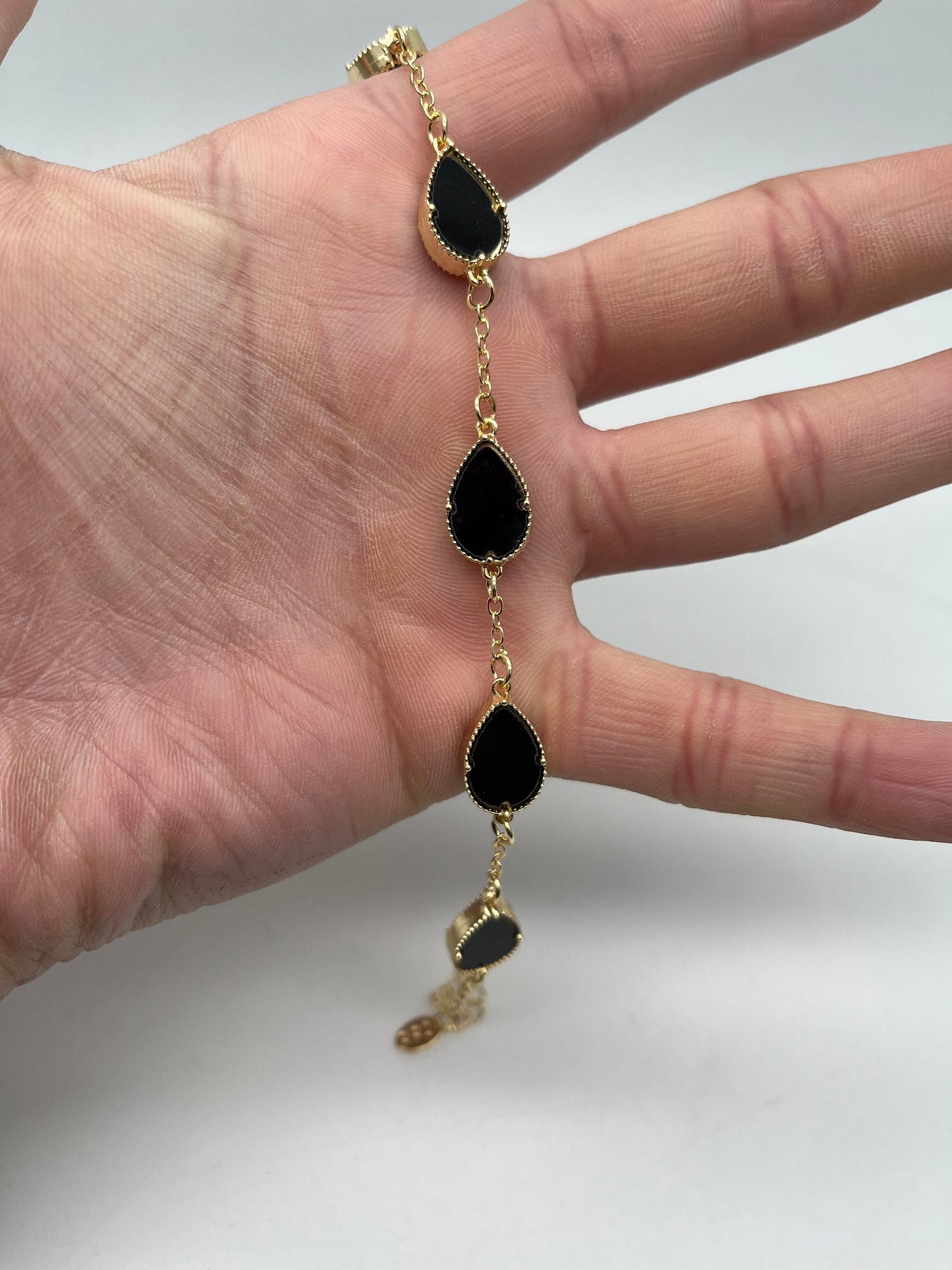 NEW High Class Black Droplets Shape Arylic Alloy Bracelet For Women (Please Read Description)