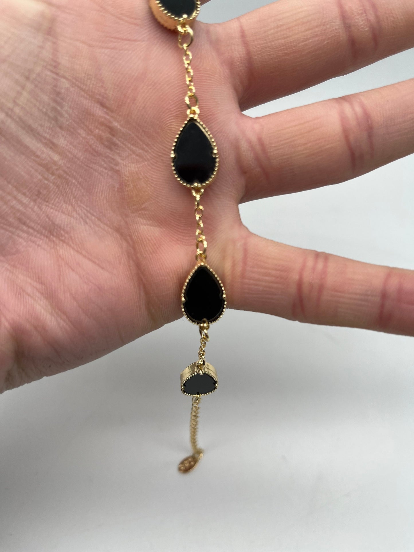NEW High Class Black Droplets Shape Arylic Alloy Bracelet For Women (Please Read Description)