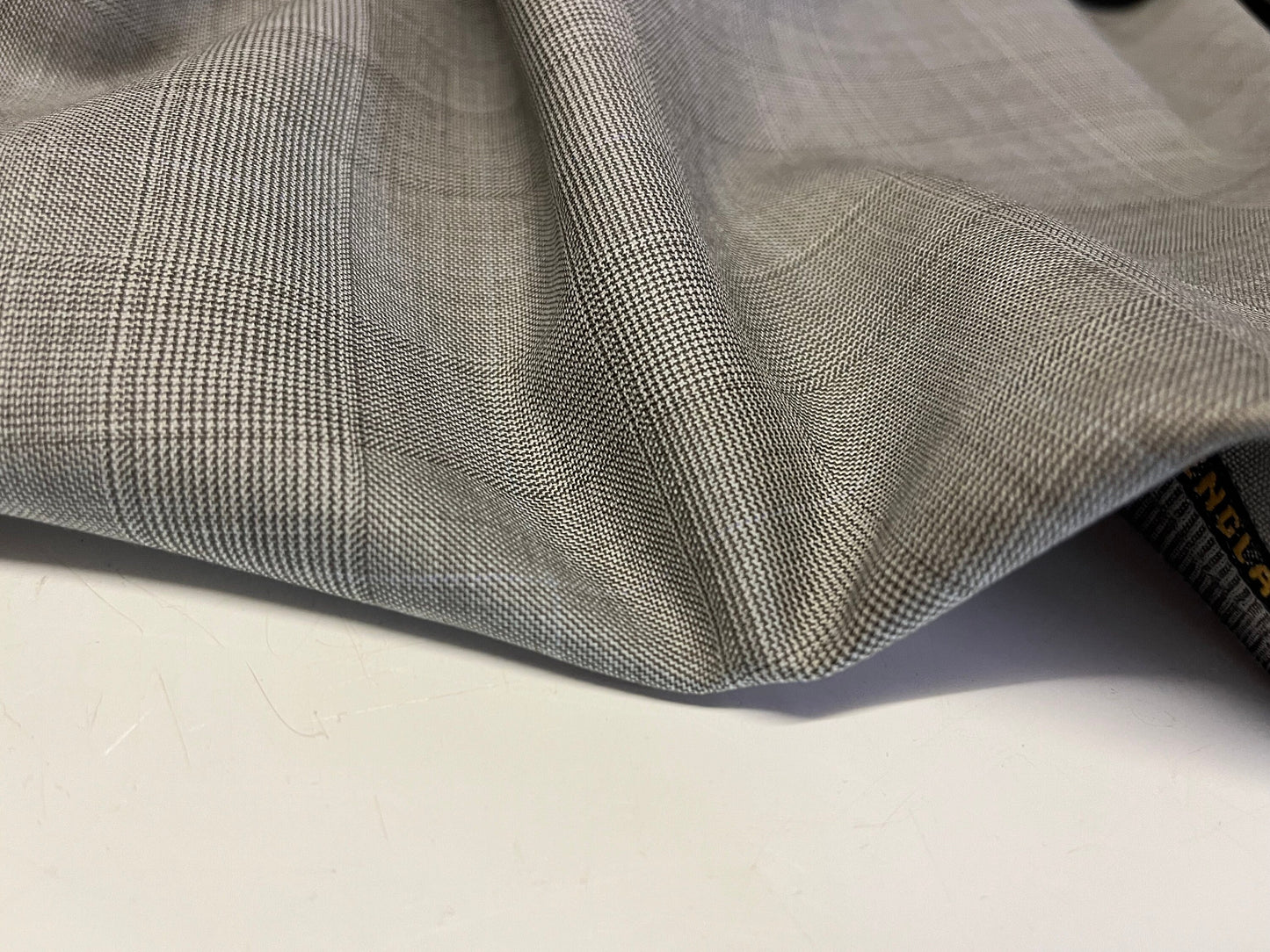 NEW High Class Renaissance Super 160’s Wool And Cashmere Suiting Fabric