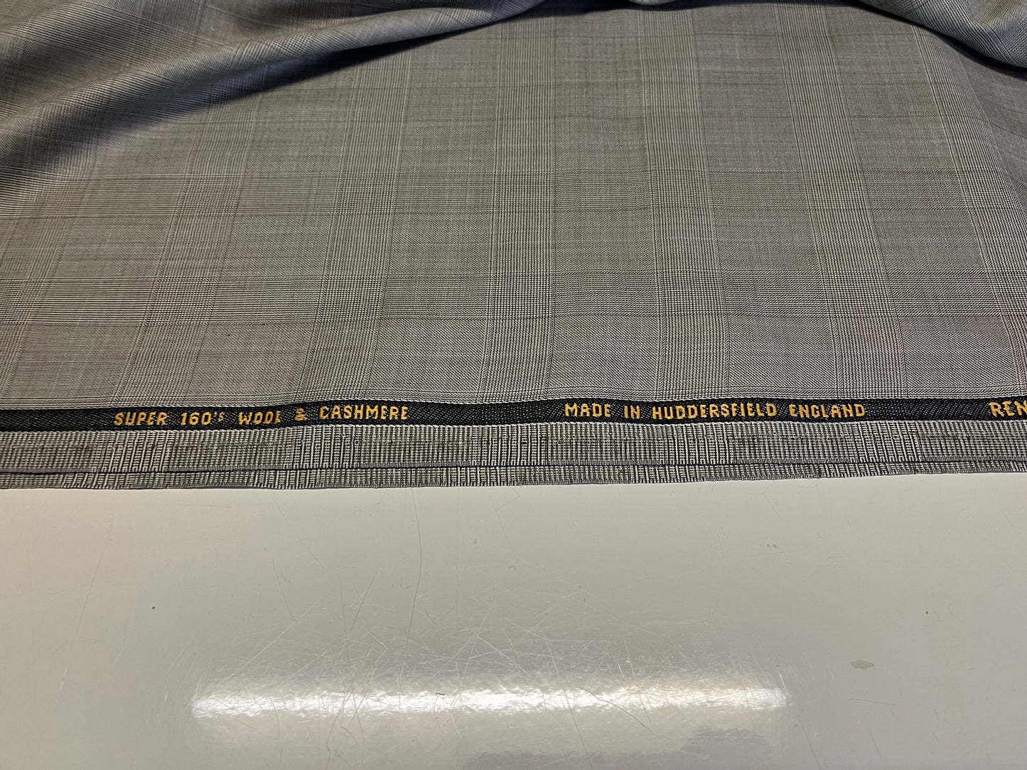 NEW High Class Renaissance Super 160’s Wool And Cashmere Suiting Fabric