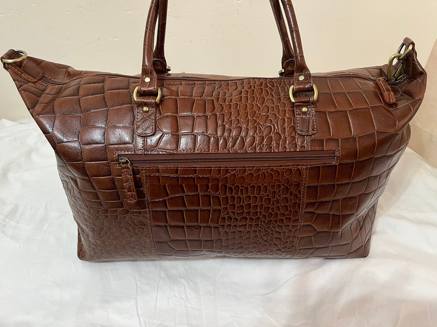 Genuine Leather Embossed Crocodile Effect Bag