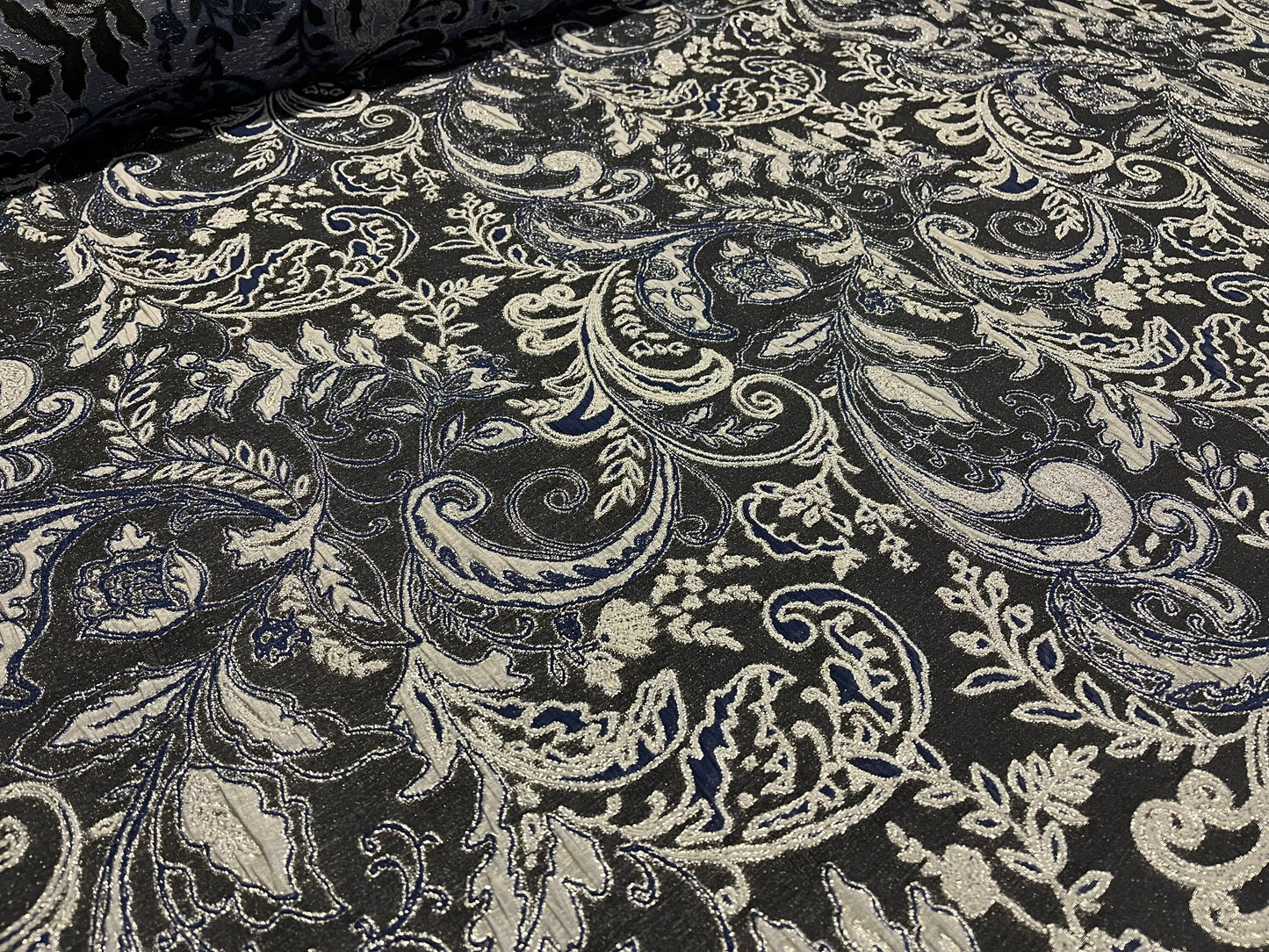 NEW High Class Paisley Floral Jacquard Brocade Cloque Lurex Fabric