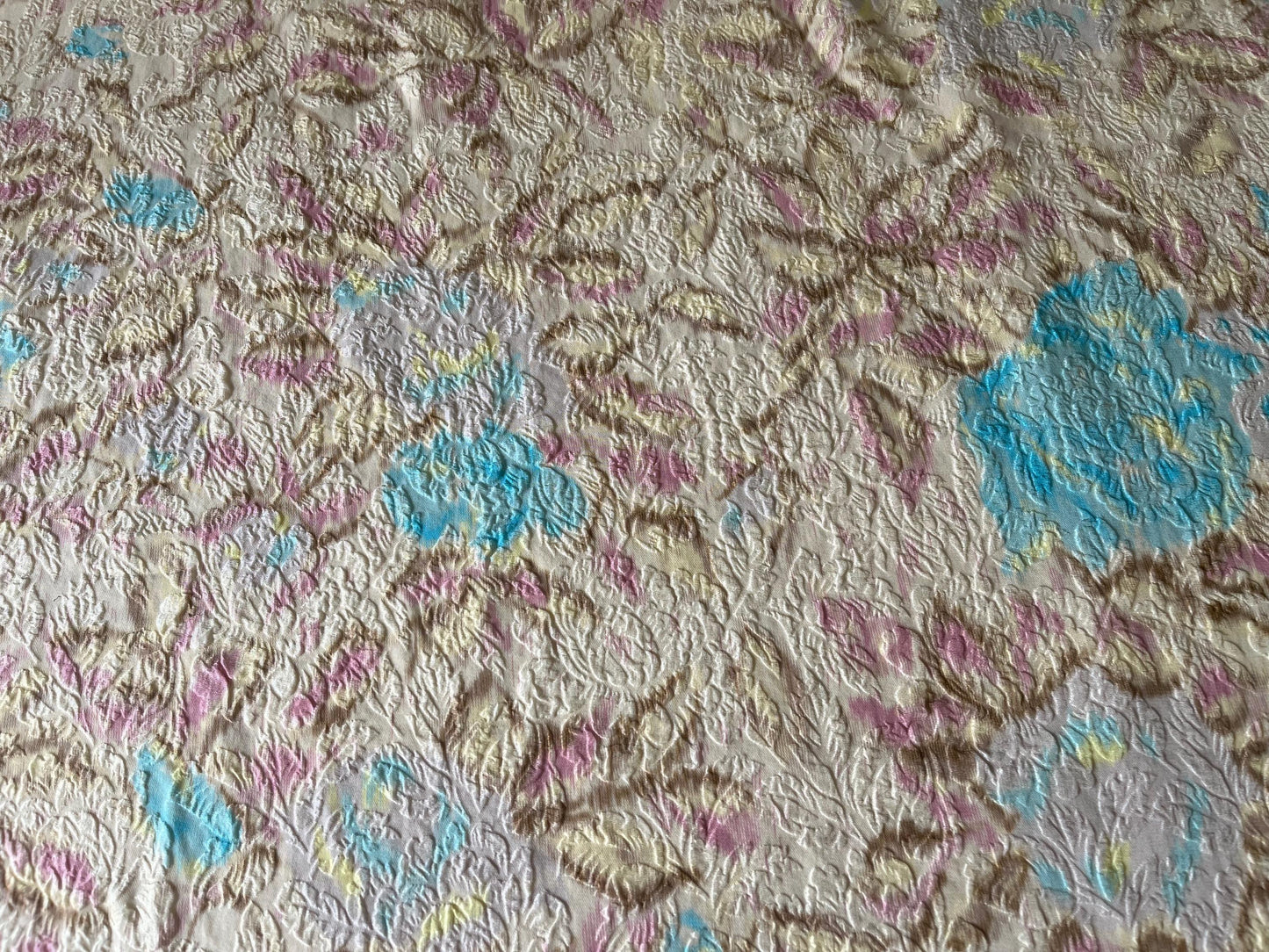 Premium Silk Stretch Cloqué Fabric – Shiny, Exquisite Couture Material