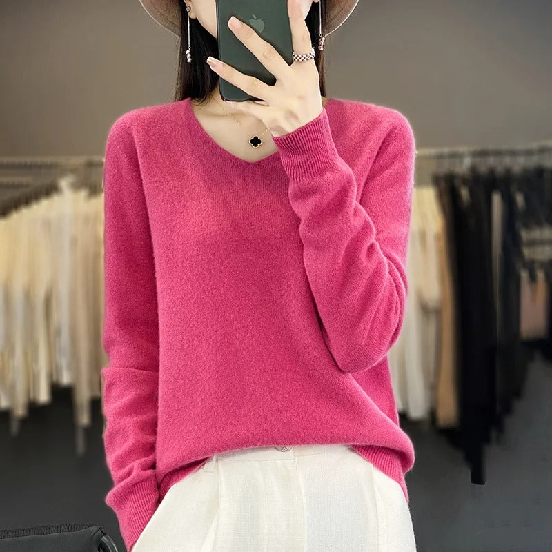 Women’s 100% Merino Wool V‑Neck Sweater – Soft Knit Pullover for Autumn & Winter | Luxuriously Warm & Breathable