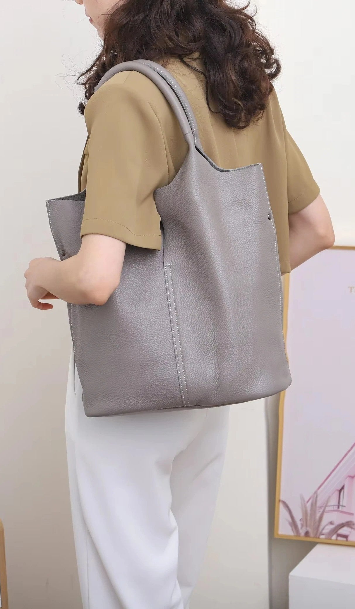 Luxury Genuine Leather Tote Bag for Women – Soft Cowhide Designer Shoulder Bucket Handbag Large Commuter Tote