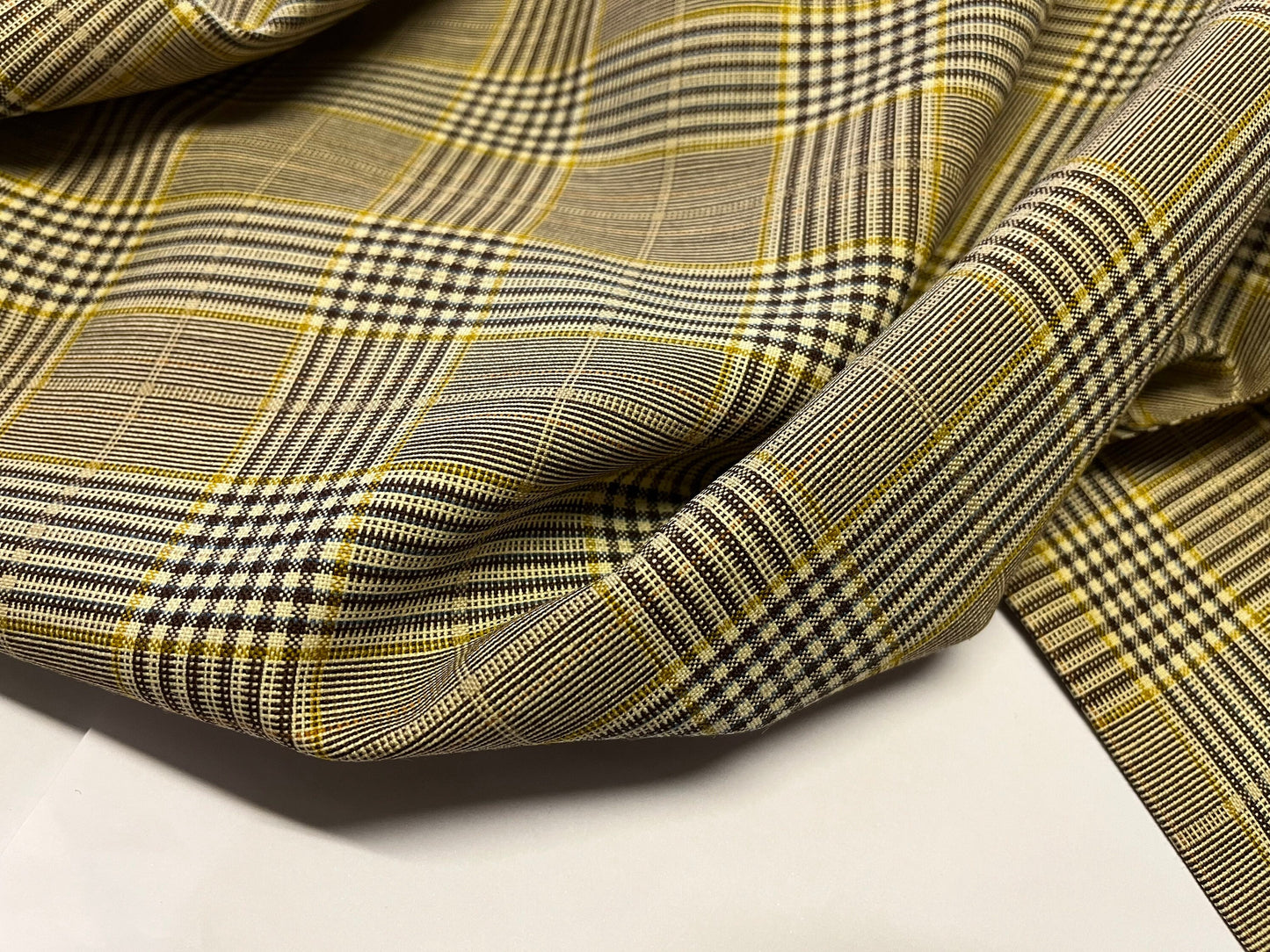 NEW High Class Check Terylene Worsted Wool Suiting Fabric Made In England