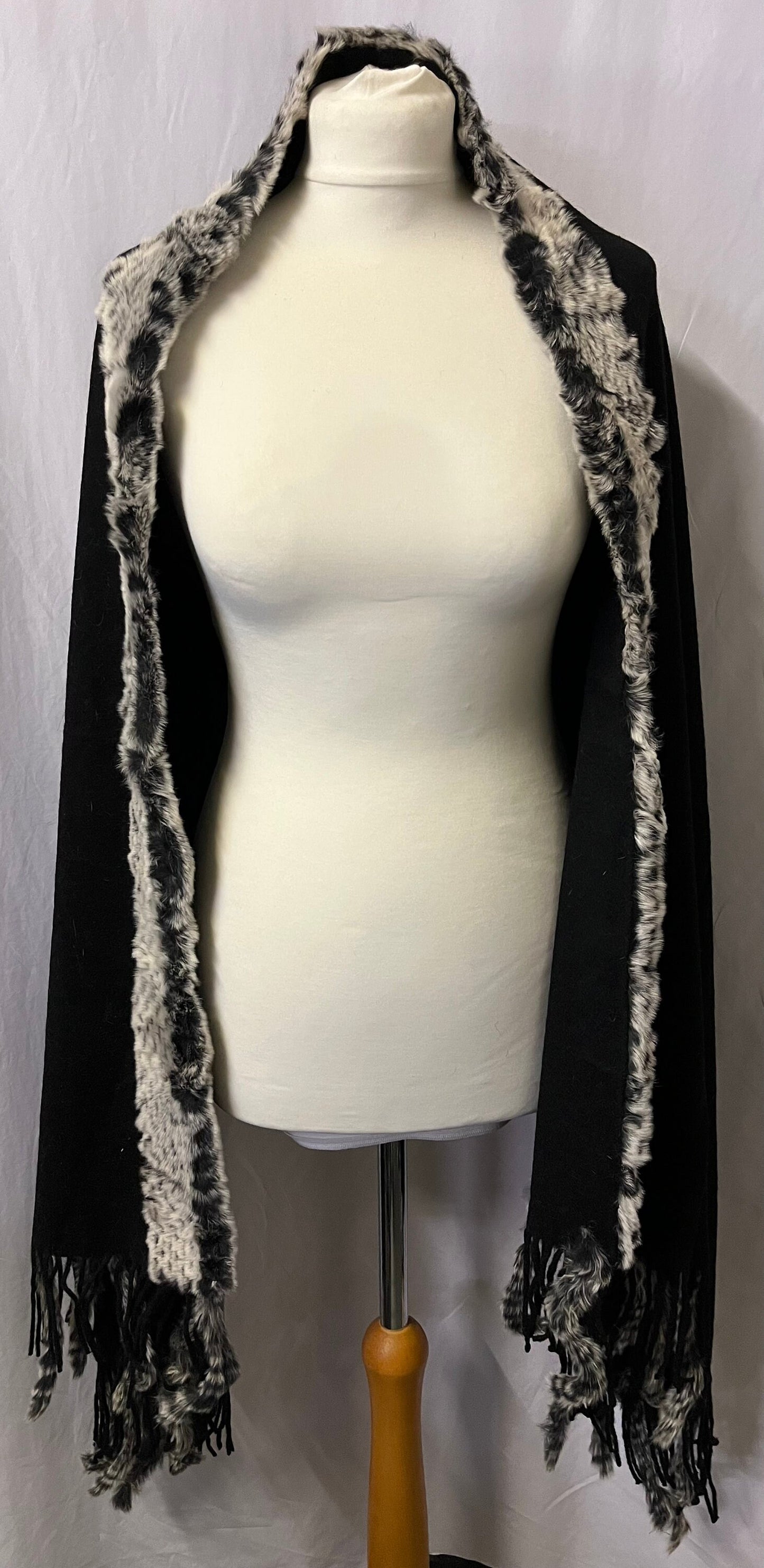 NEW High Class Women’s Wool Cashmere With Fur Shawl (Multiple Colours Available, Cream, Black, Grey, Tan Camel), Gift Shawl