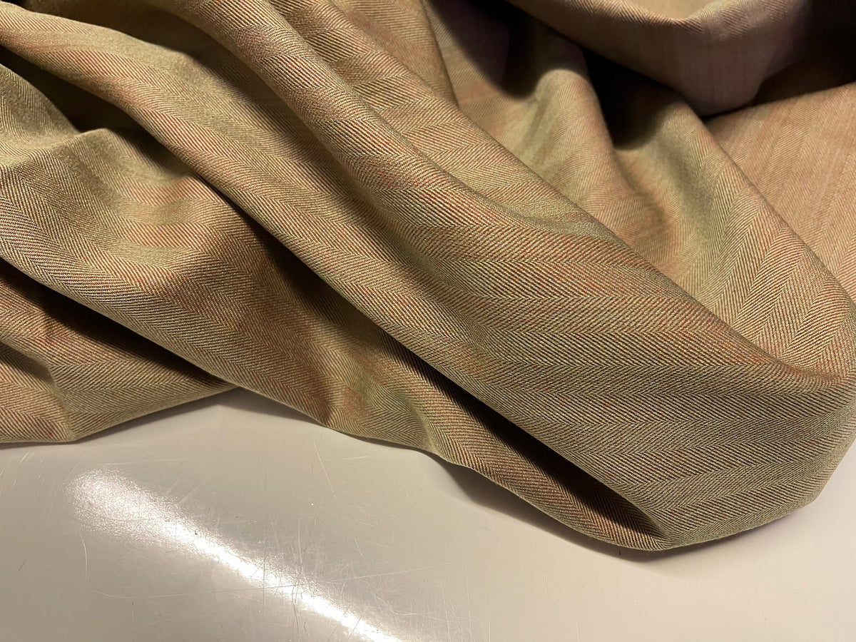NEW High Class Two Tone Herringbone Original Solaro Superfine Wool Worsted Made In England Suiting Fabric
